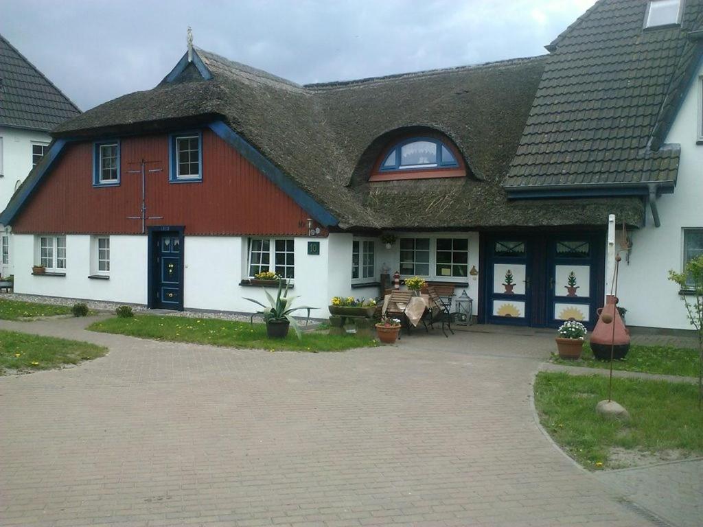 Pension Martens - Gaubenwohnung Вик Екстериор снимка